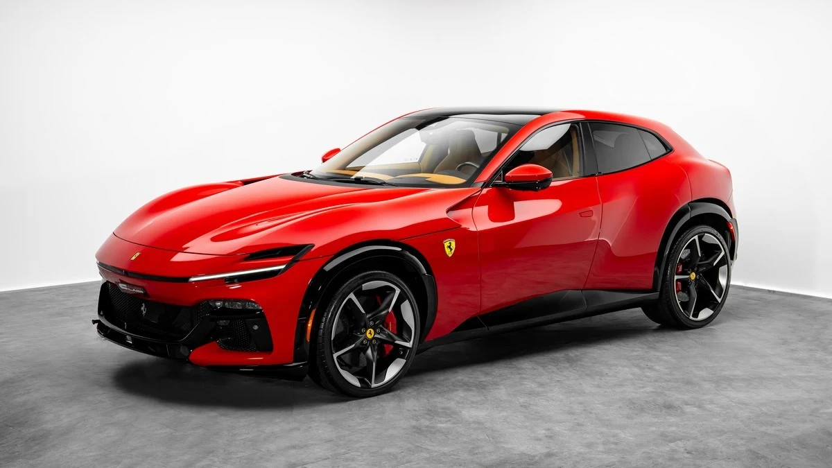 Ferrari Purosangue, 6/10