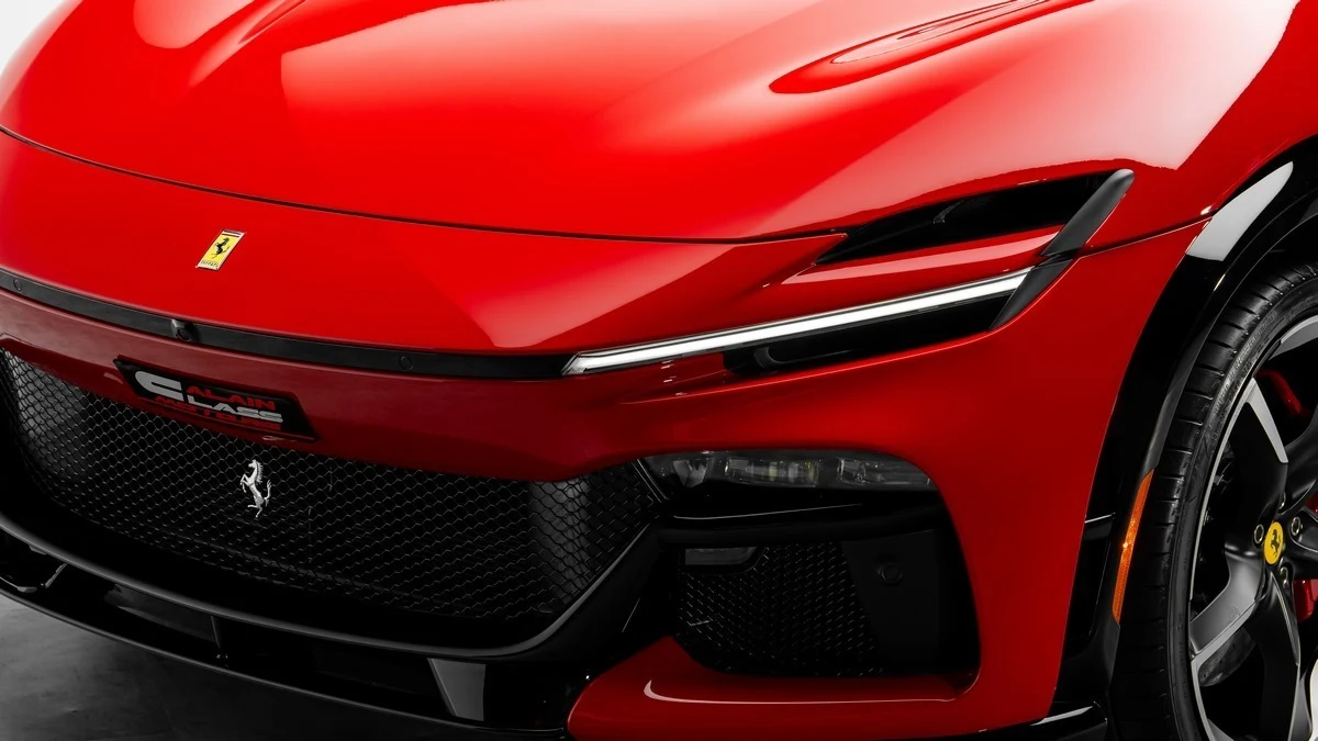 Ferrari Purosangue, 7/10