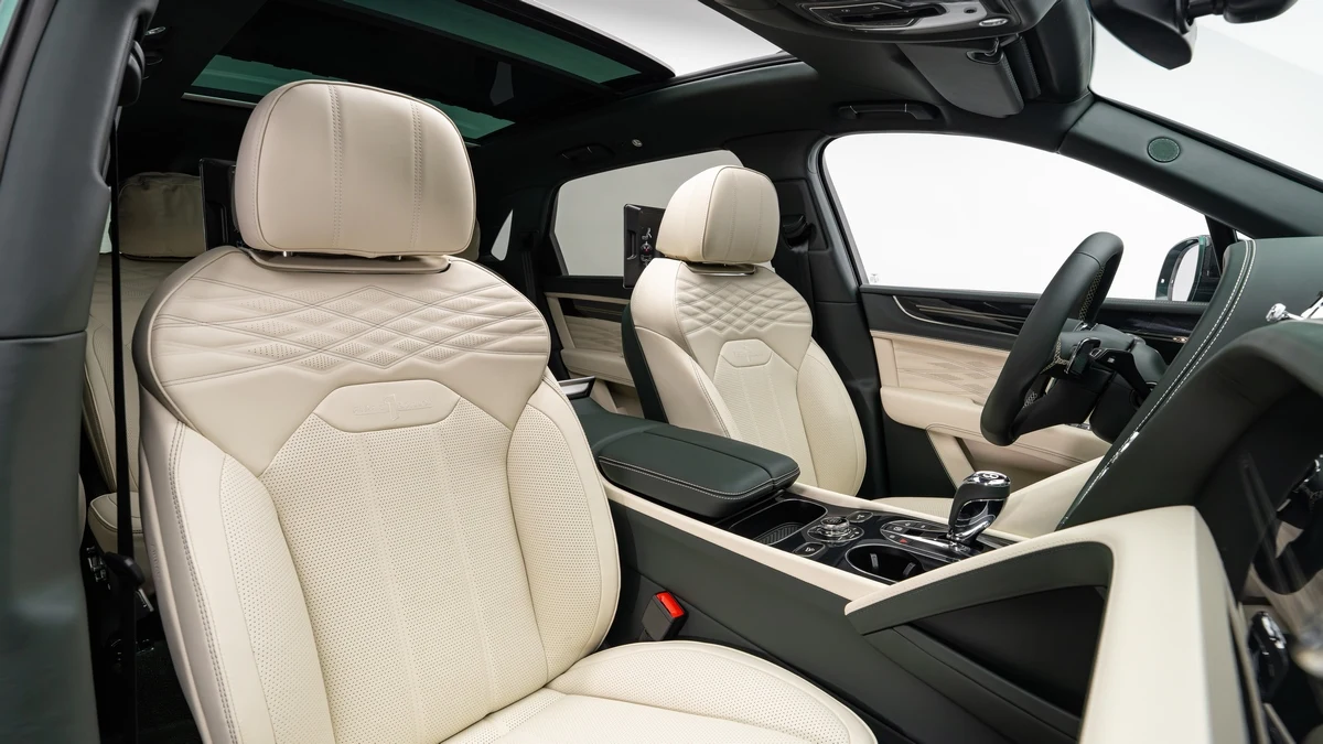 2023 Mansory Bentayga EWB, 10/10