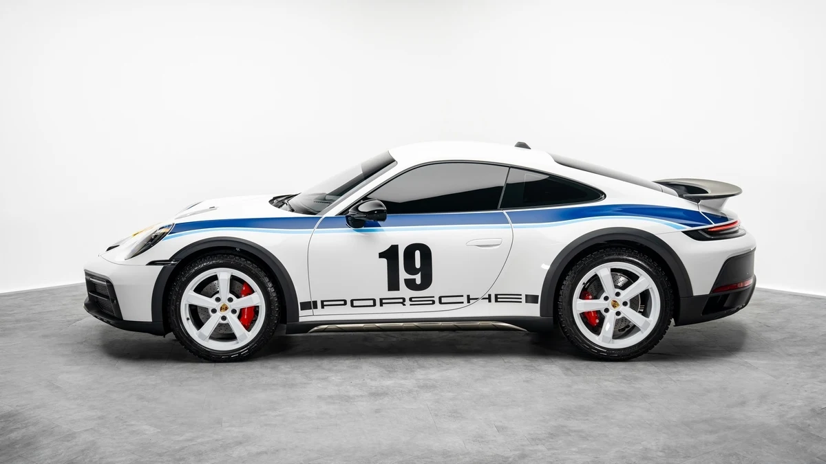 Porsche 911 Dakar (992), 5/10