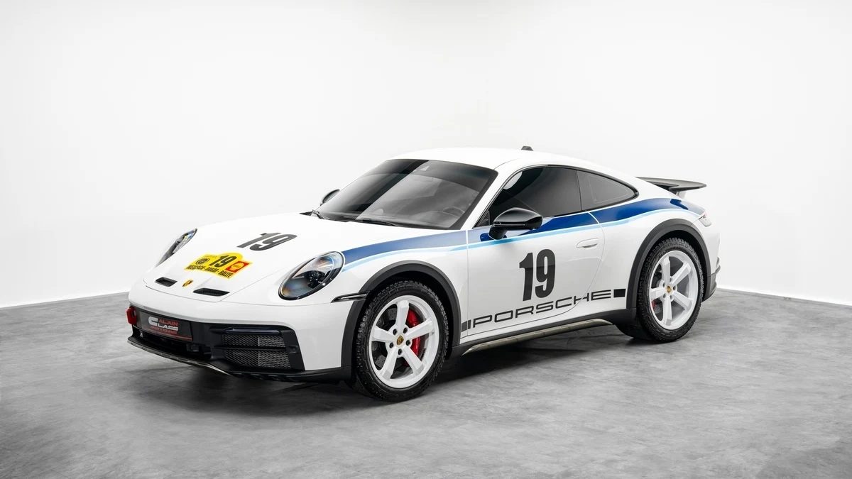 Porsche 911 Dakar (992), 6/10