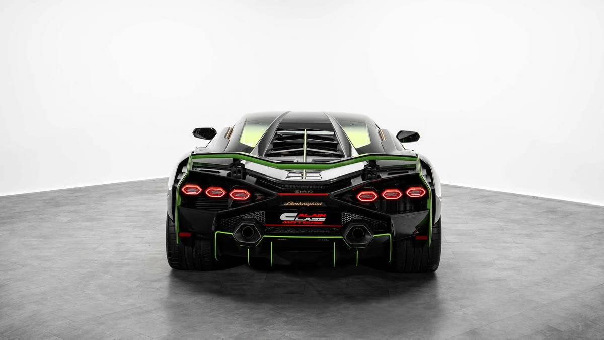 Lamborghini Sián, 4/10