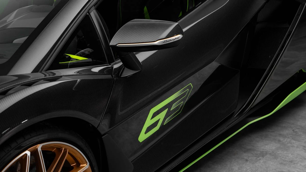 Lamborghini Sián, 9/10