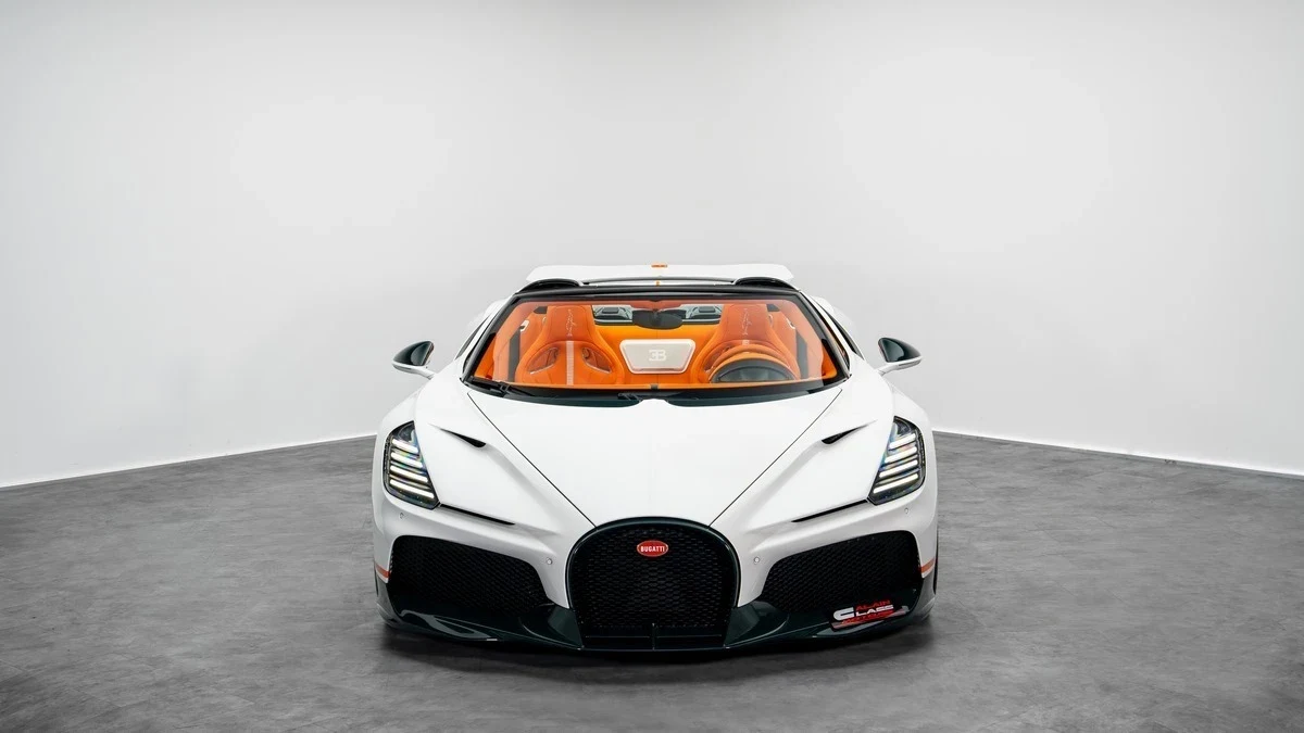 2025 Bugatti W16 Mistral for sale, exterior, White | Green Carbon Fibre