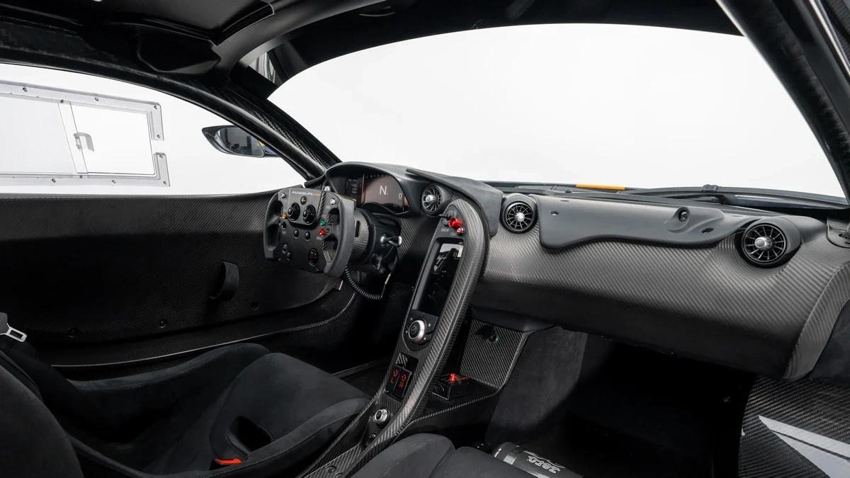 2015 McLaren P1 GTR interior, dashboard, Black