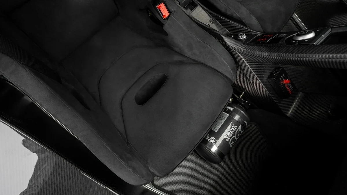 2015 McLaren P1 GTR interior, Black