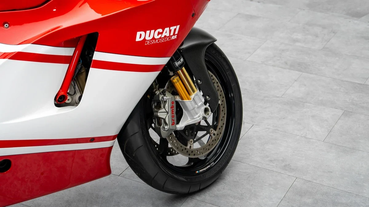 2008 Ducati Desmosedici RR for sale, exterior, Red and White