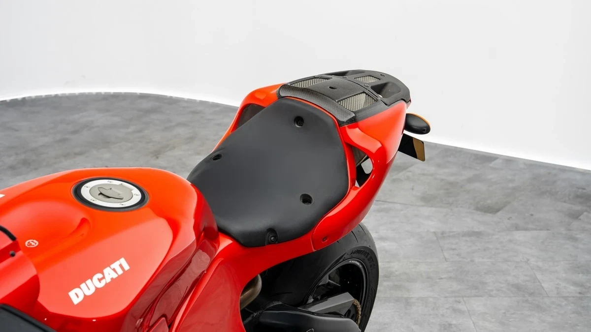 2008 Ducati Desmosedici RR for sale, exterior, Red and White