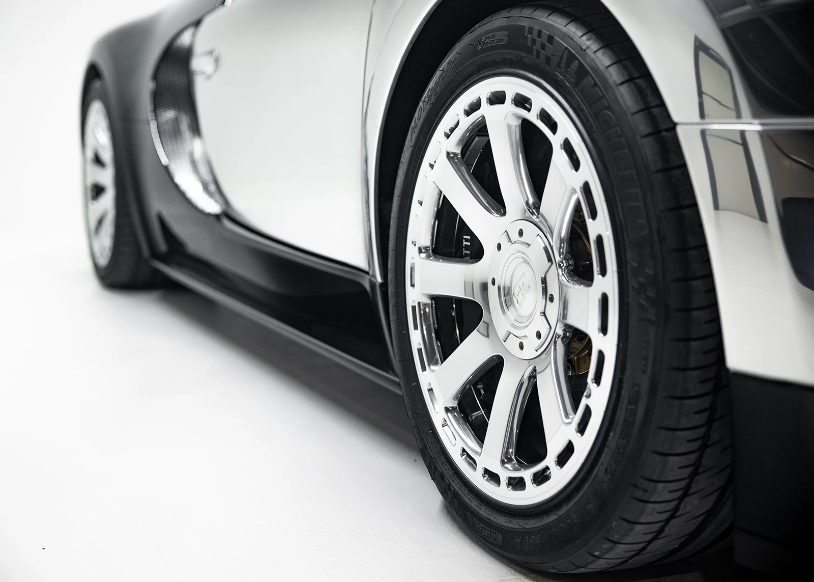 Bugatti Veyron 16.4 Centenaire Malcolm Campbell, 6/10