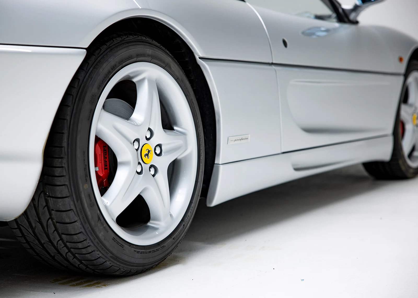 Ferrari F355 F1 GTS, 5/8