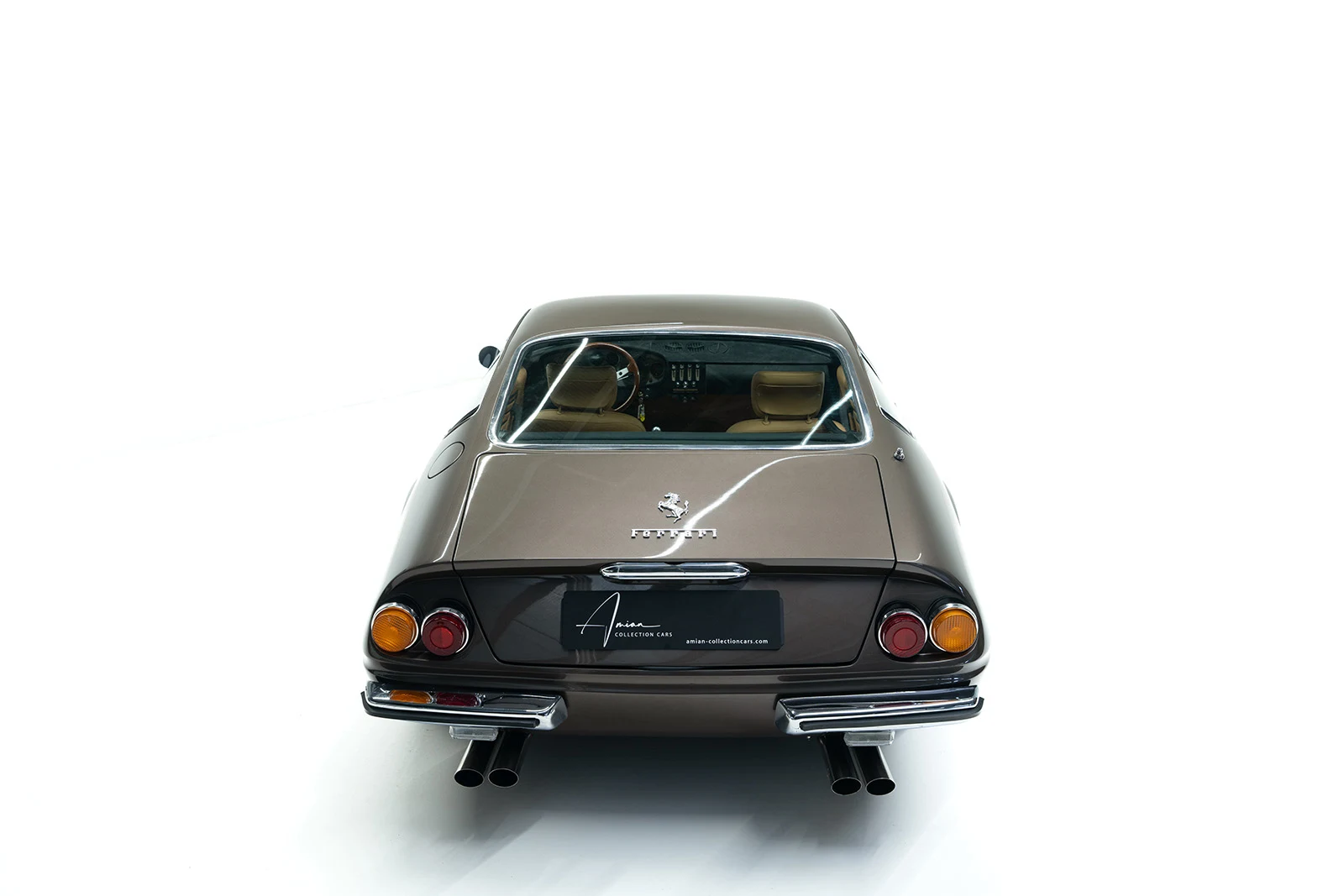 Ferrari 365 GTB/4 Daytona, 2/10