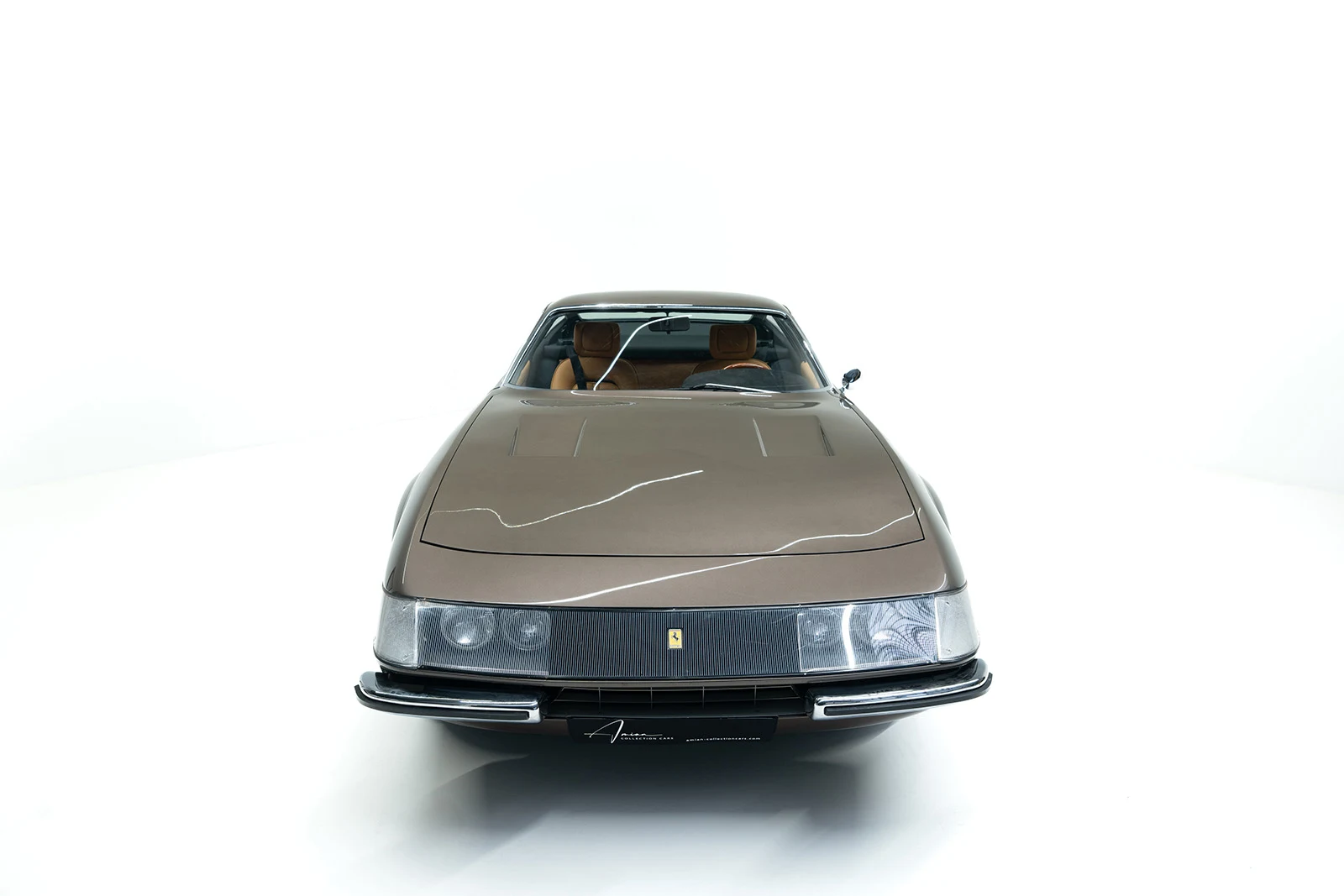 Ferrari 365 GTB/4 Daytona, 3/10
