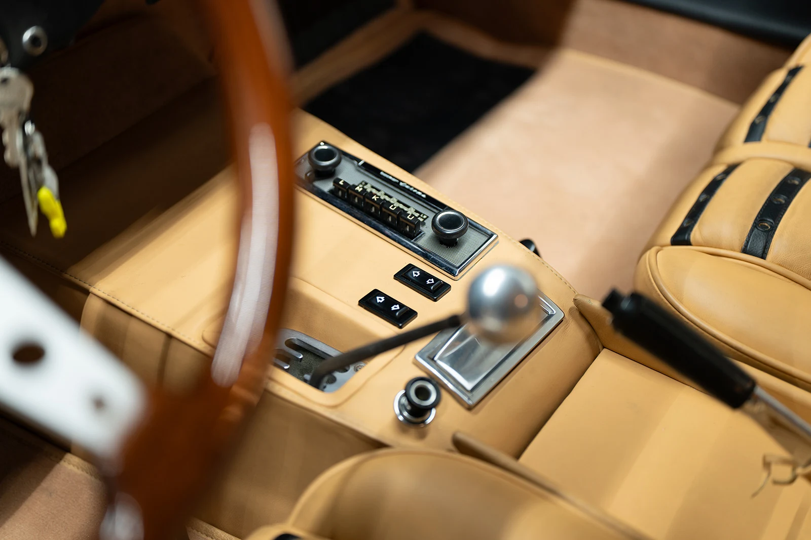 Ferrari 365 GTB/4 Daytona, 6/10