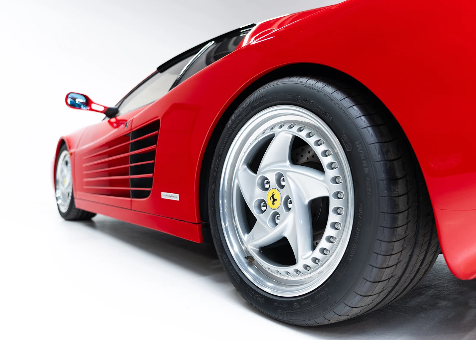 Ferrari F512 M, 3/9