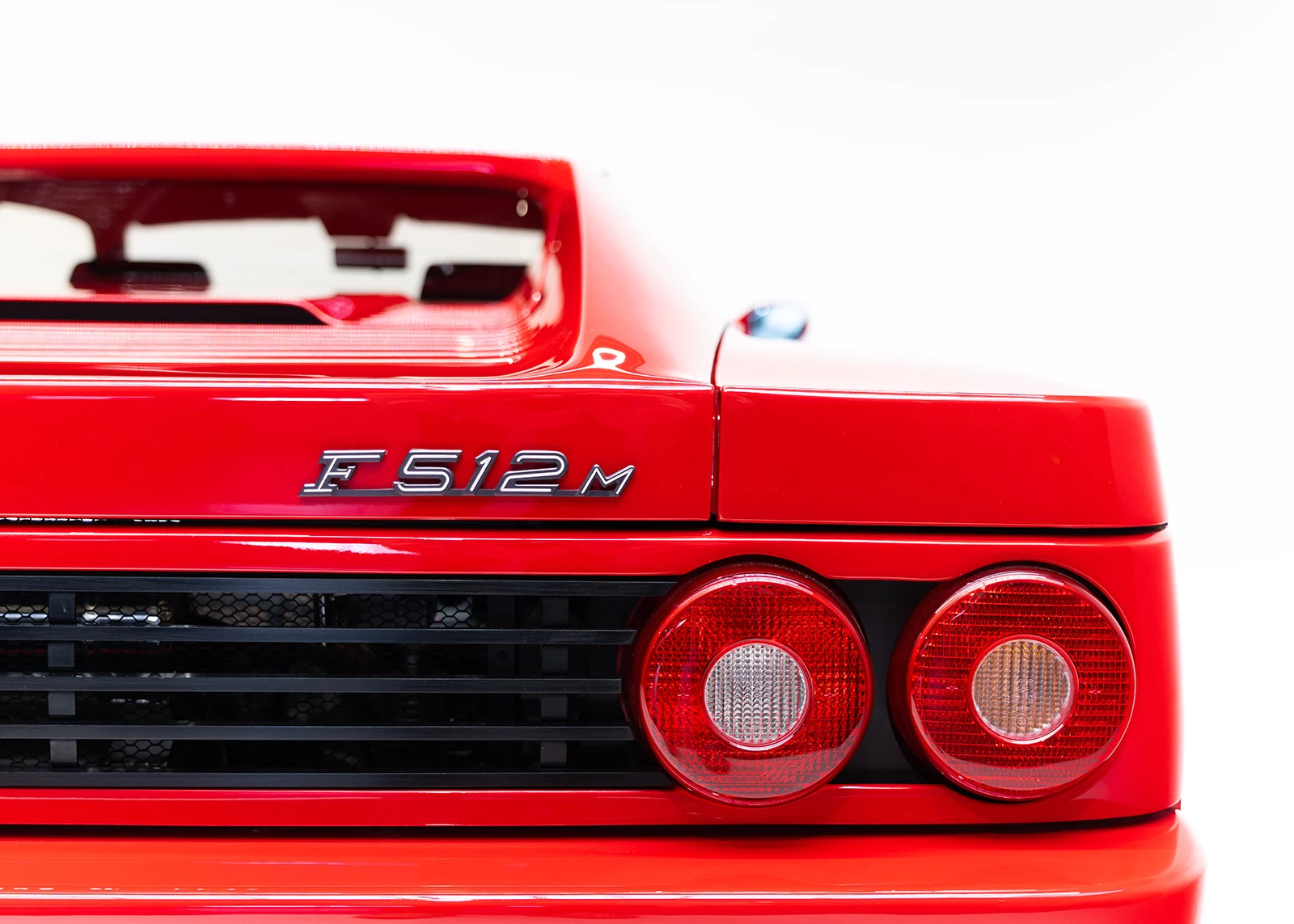 Ferrari F512 M, 6/9