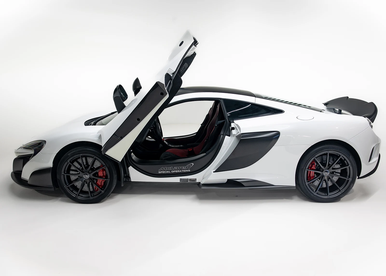 McLaren 675LT, 4/10