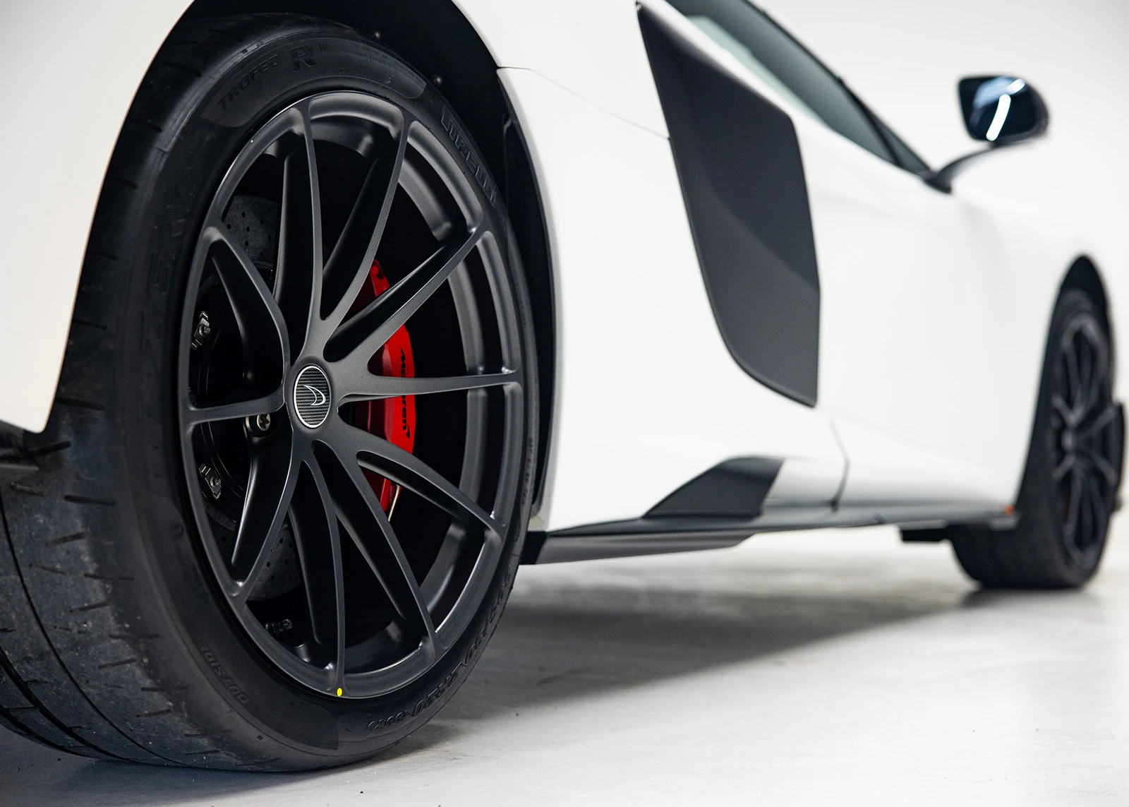 McLaren 675LT, 7/10