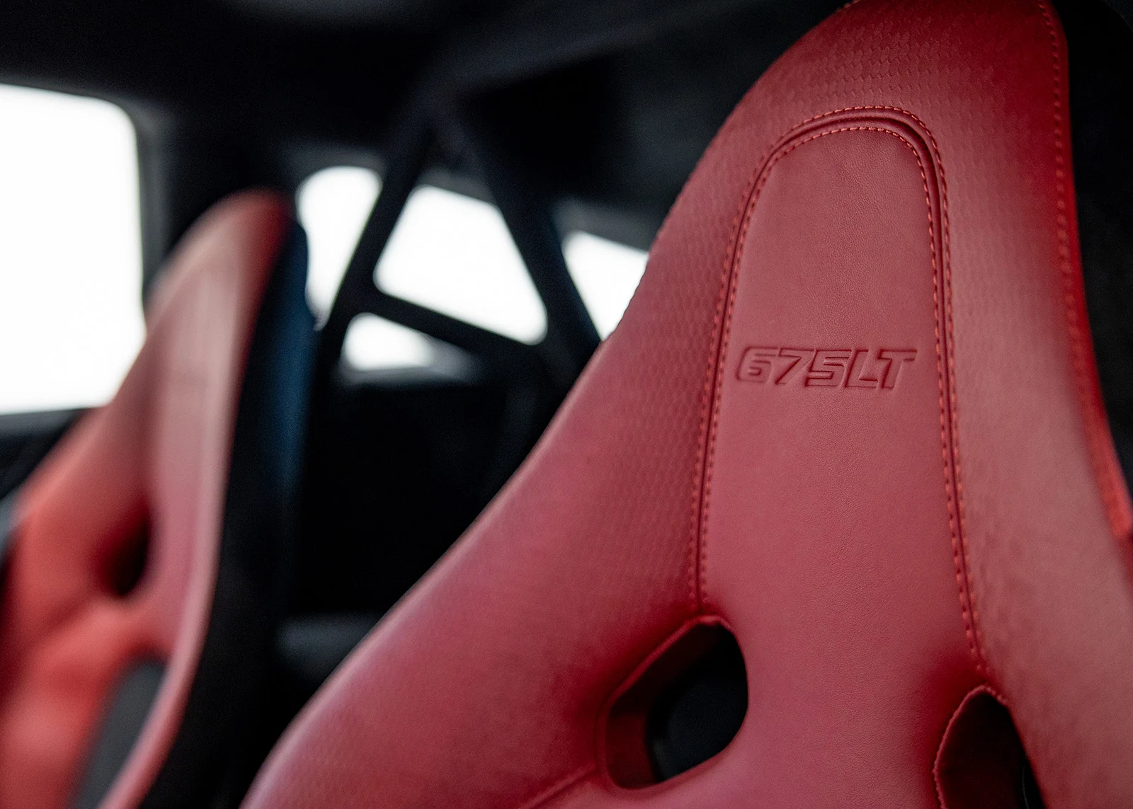 McLaren 675LT, 8/10