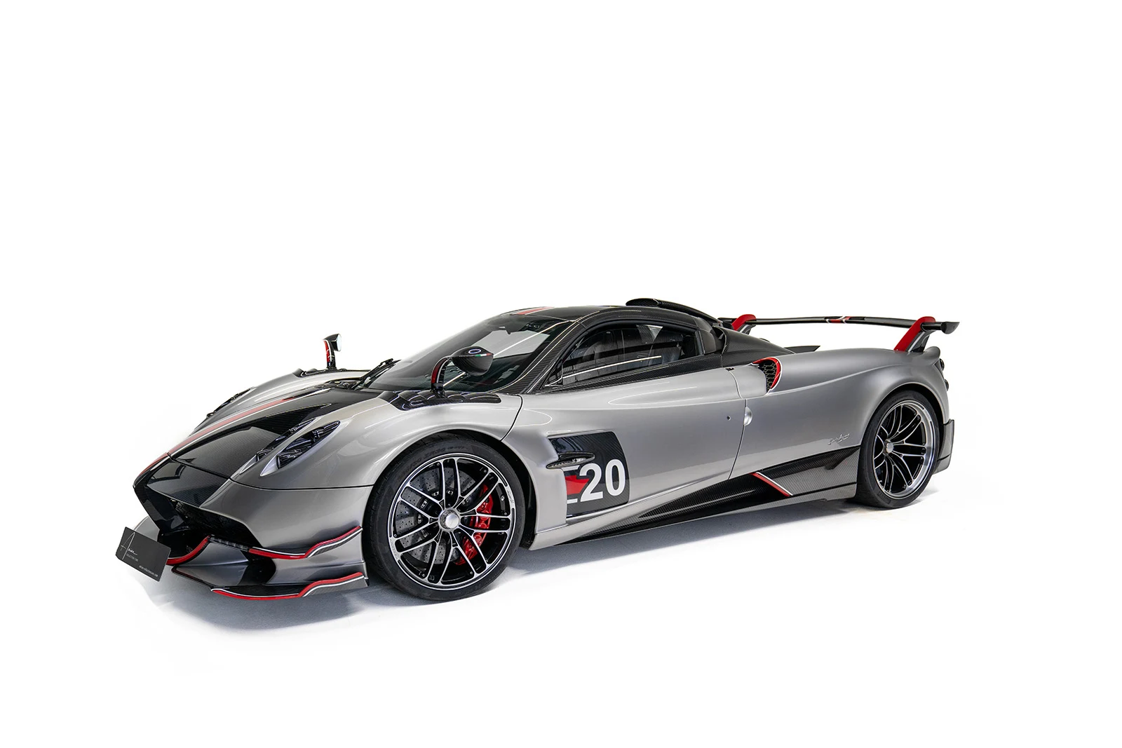 Pagani Huayra Roadster BC, 2/10