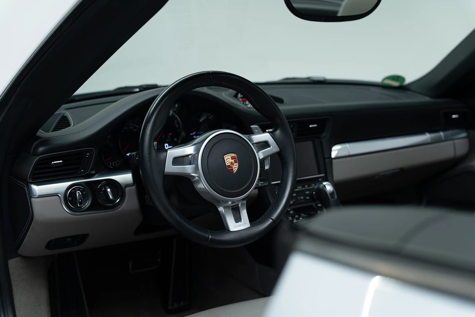 Porsche 911 Turbo Cabriolet (991), 7/9