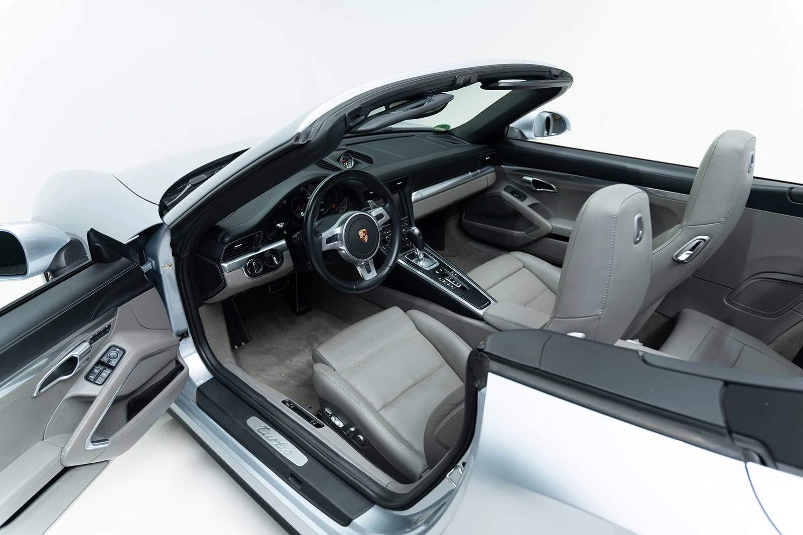 Porsche 911 Turbo Cabriolet (991), 9/9