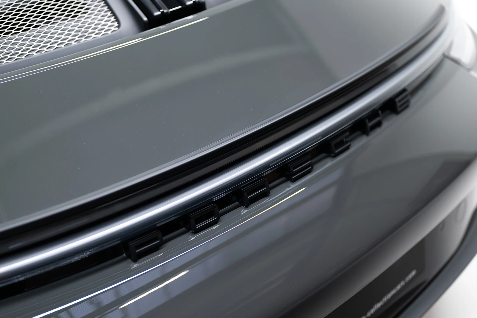 Porsche 911 S/T (992), 7/8