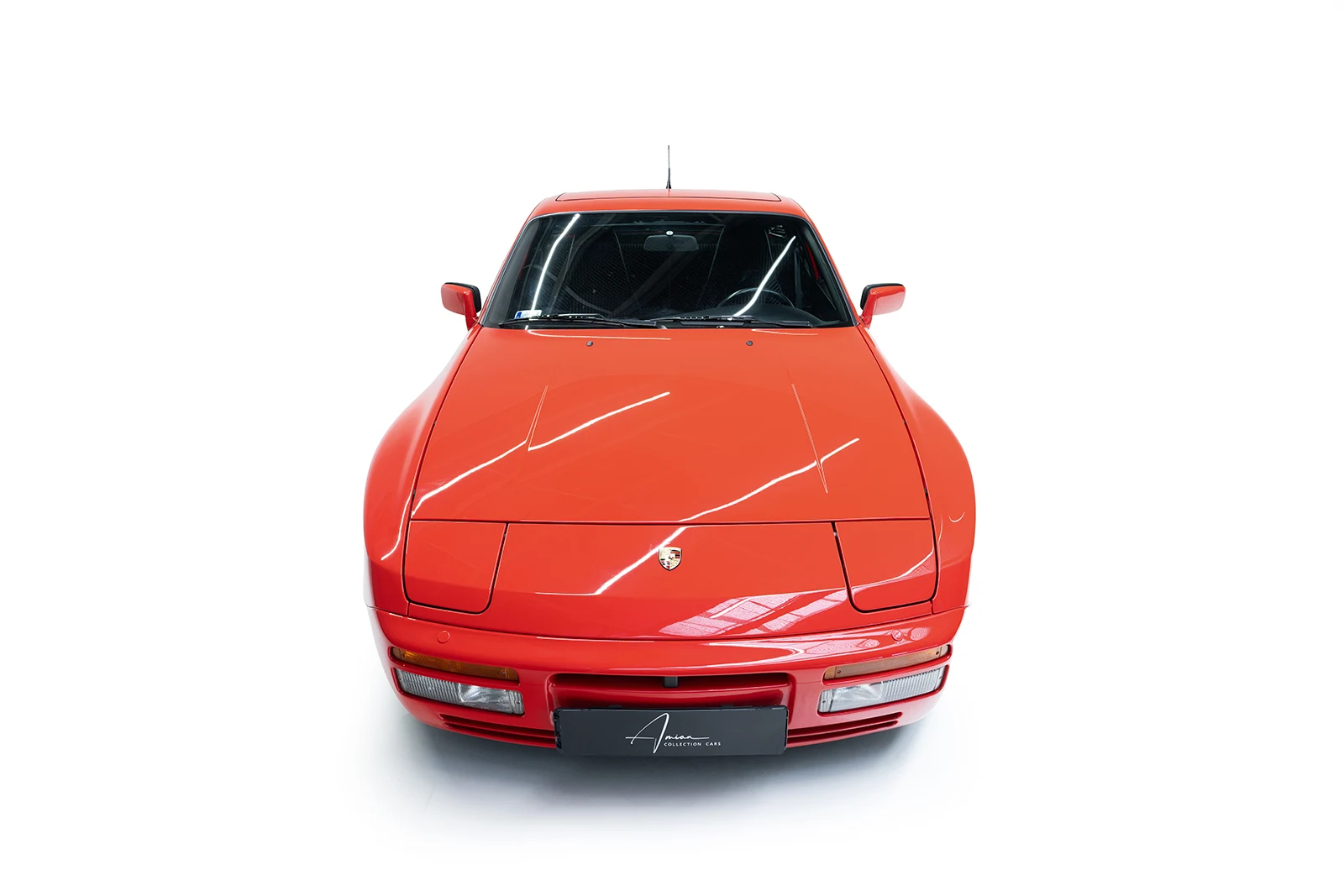 Porsche 944 Turbo, 3/8