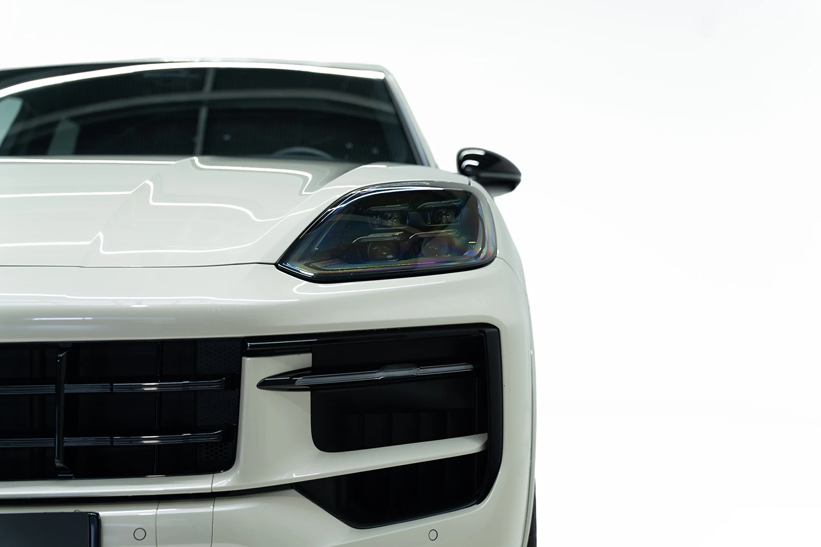 Porsche Cayenne (E3), 4/9