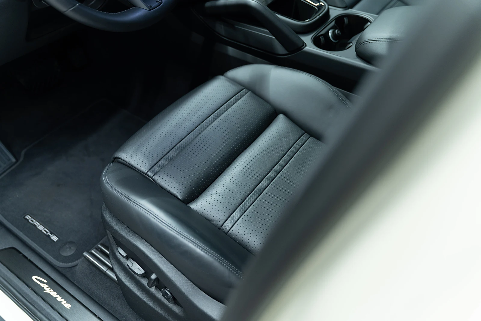 Porsche Cayenne (E3), 8/9