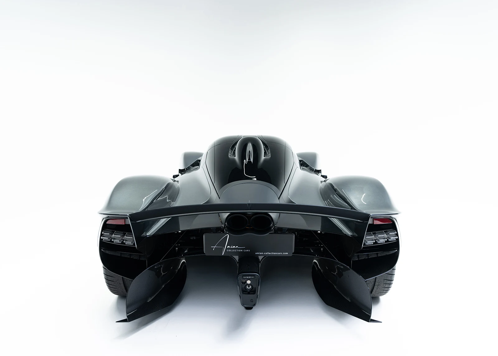 Aston Martin Valkyrie, 6/9