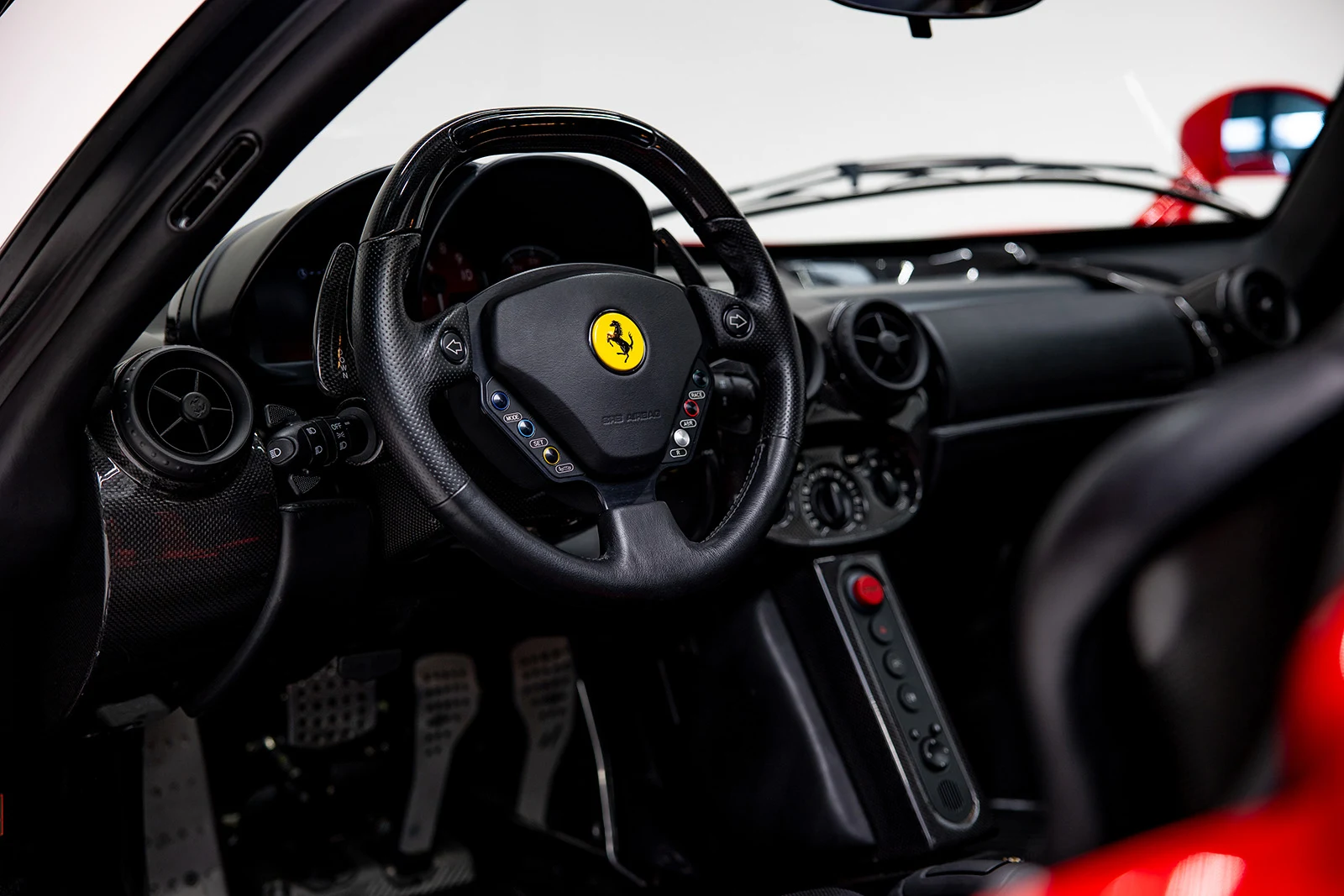 Ferrari Enzo, 6/10