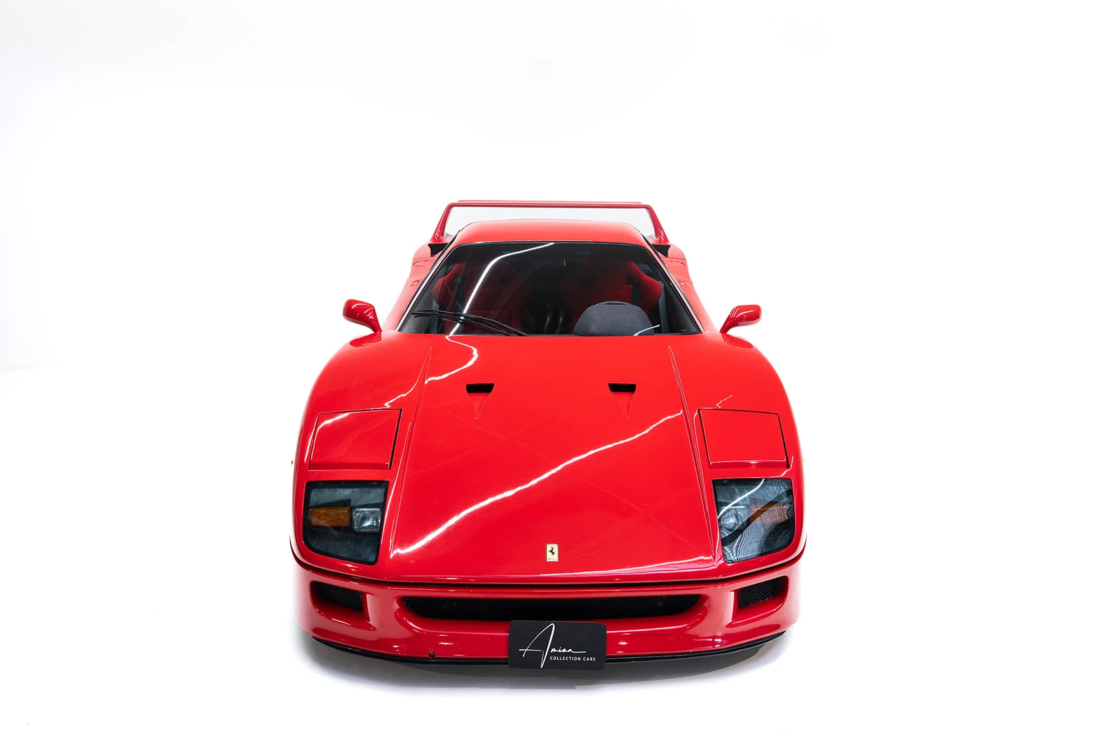 Ferrari F40, 2/9