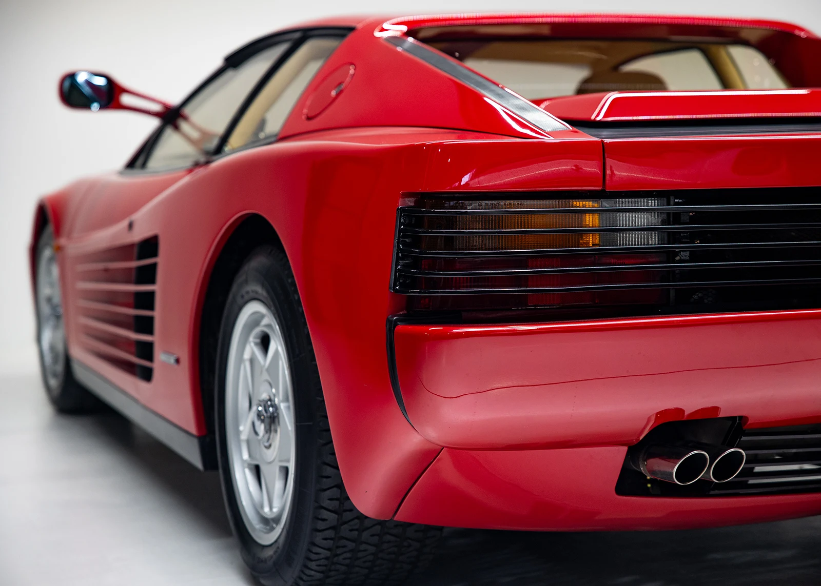 Ferrari Testarossa, 5/9