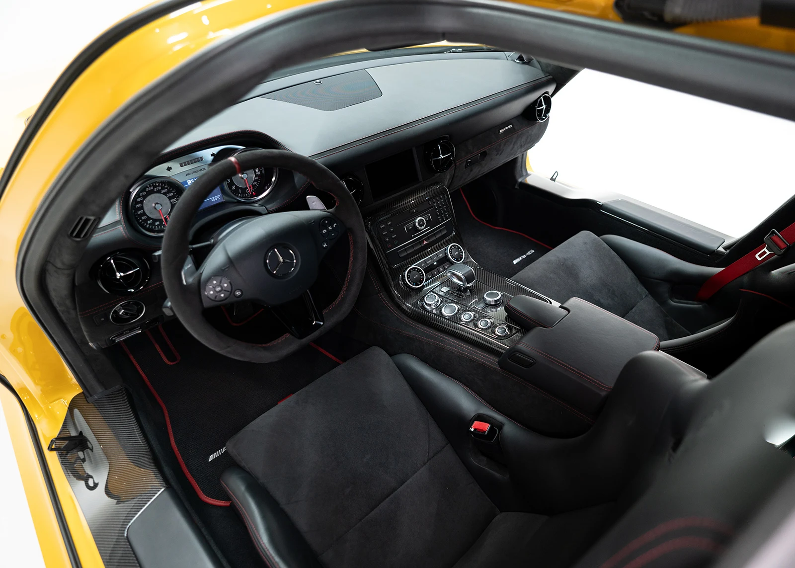 Mercedes-AMG SLS Black Series, 6/8