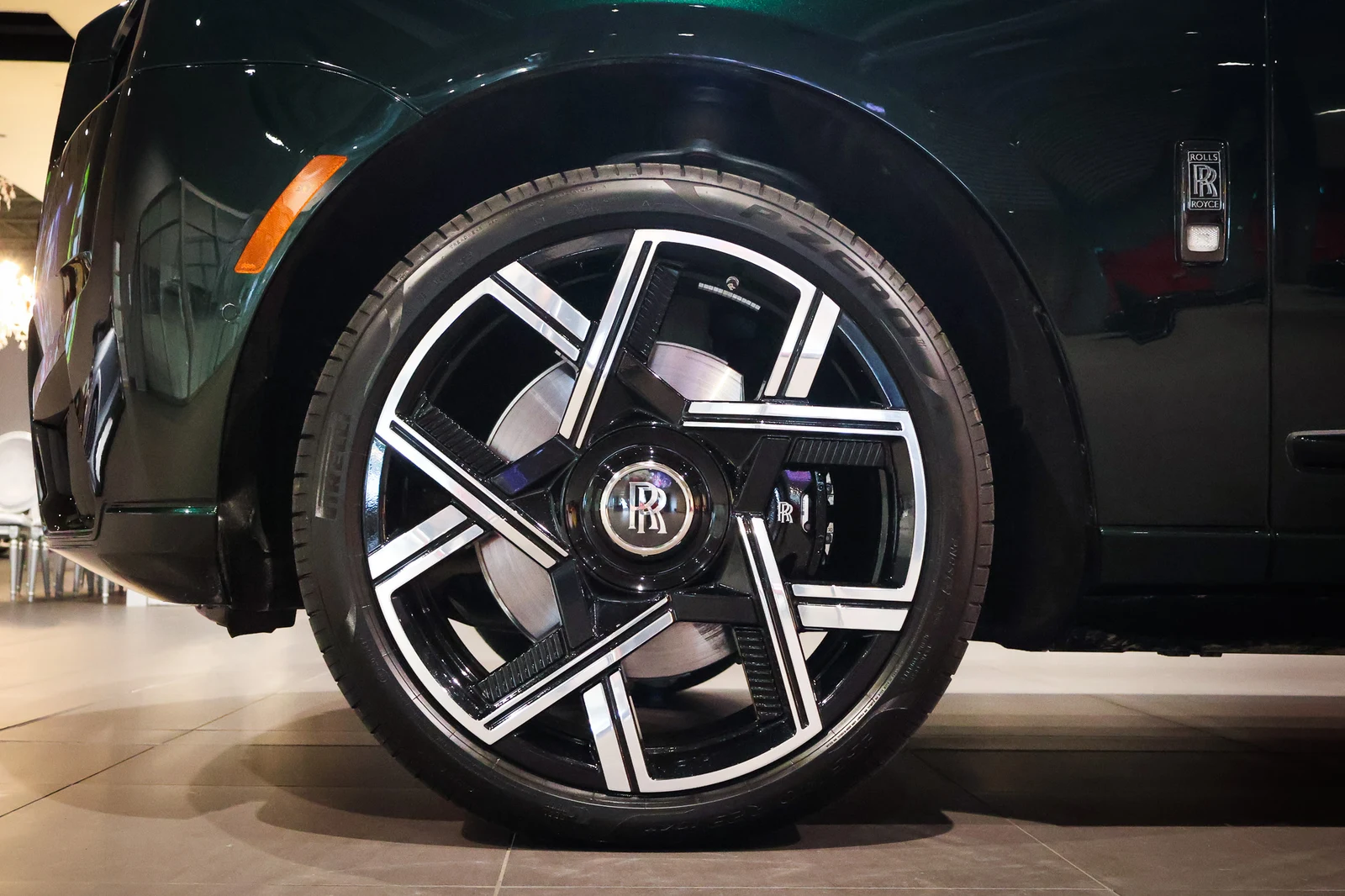 2026 Rolls-Royce Cullinan Series II Black Badge, 3/20