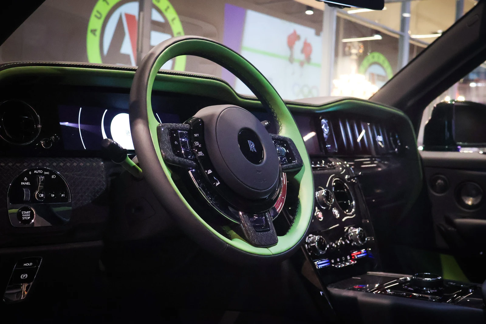 2026 Rolls-Royce Cullinan Series II Black Badge, 7/20