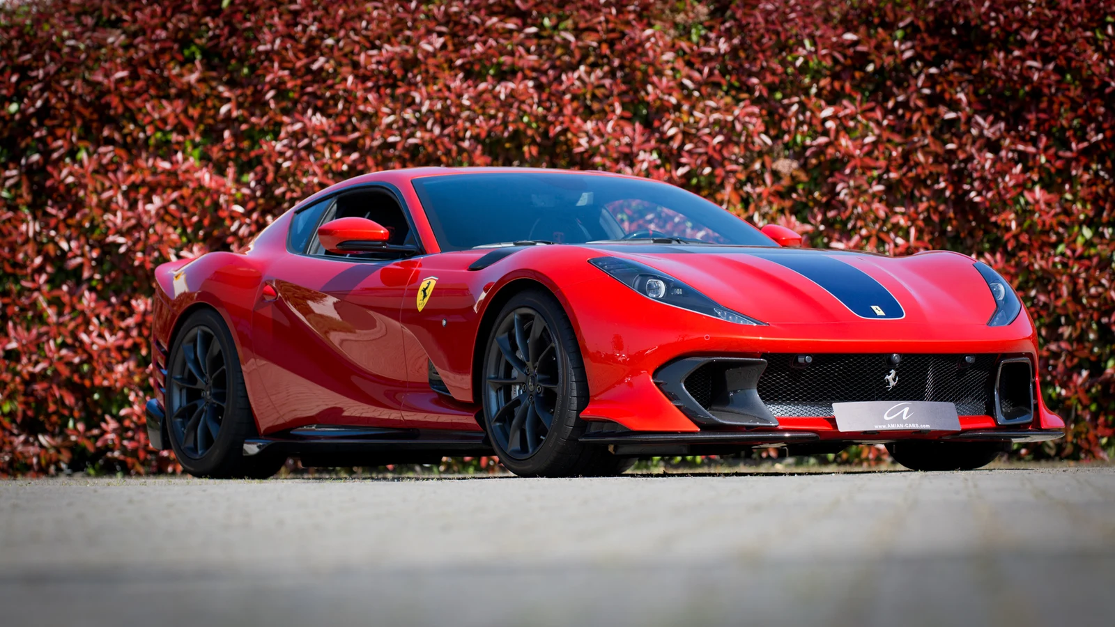 Ferrari 812 Competizione Tailor Made, 3/10
