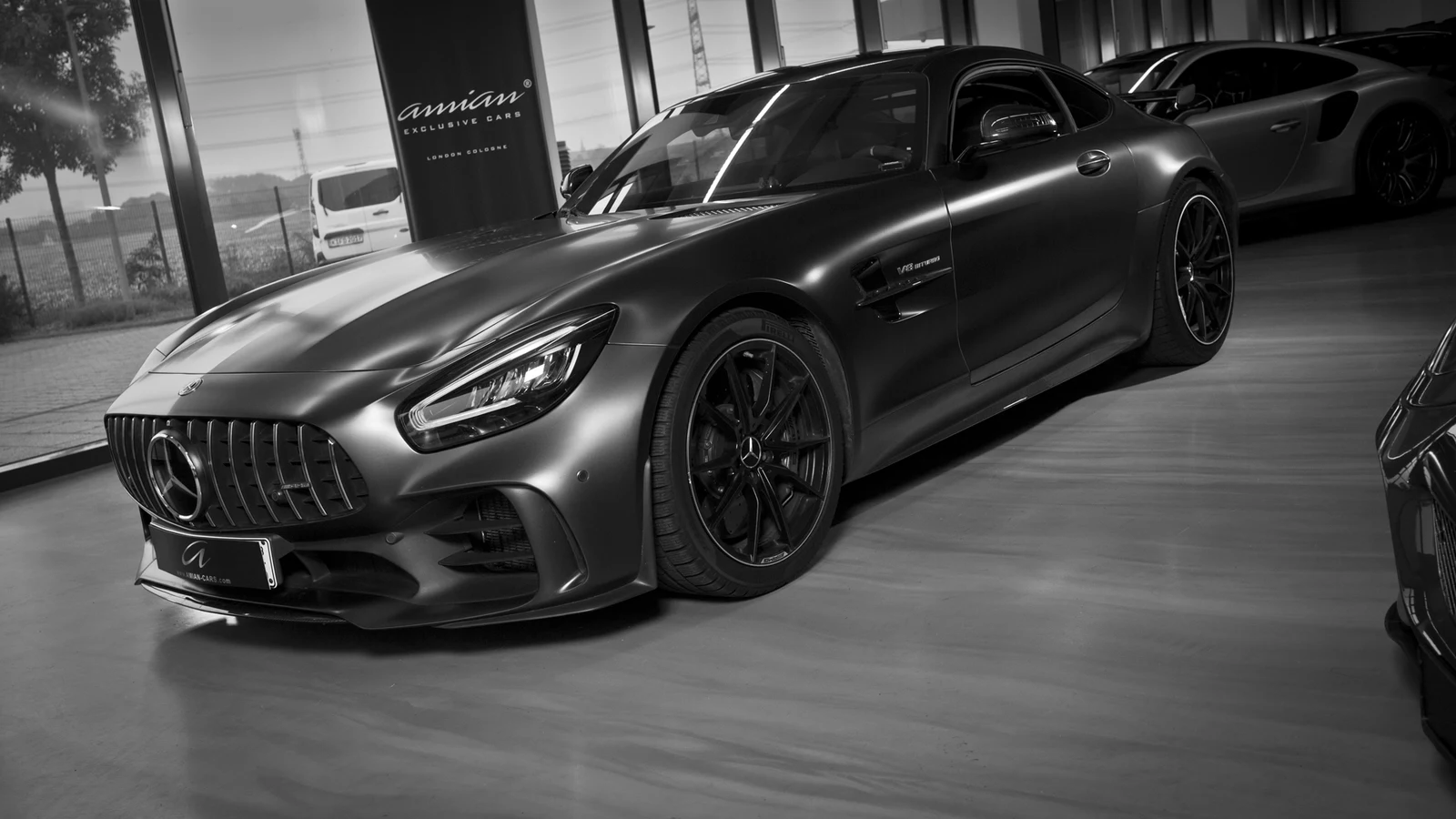 Mercedes-AMG GT R, 2/10