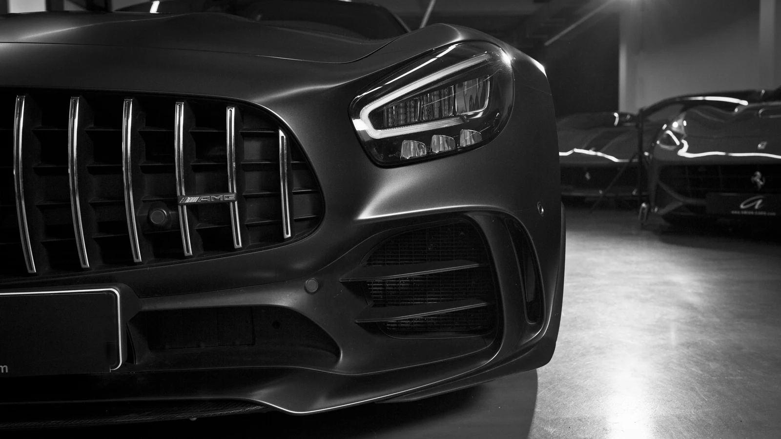 Mercedes-AMG GT R, 6/10
