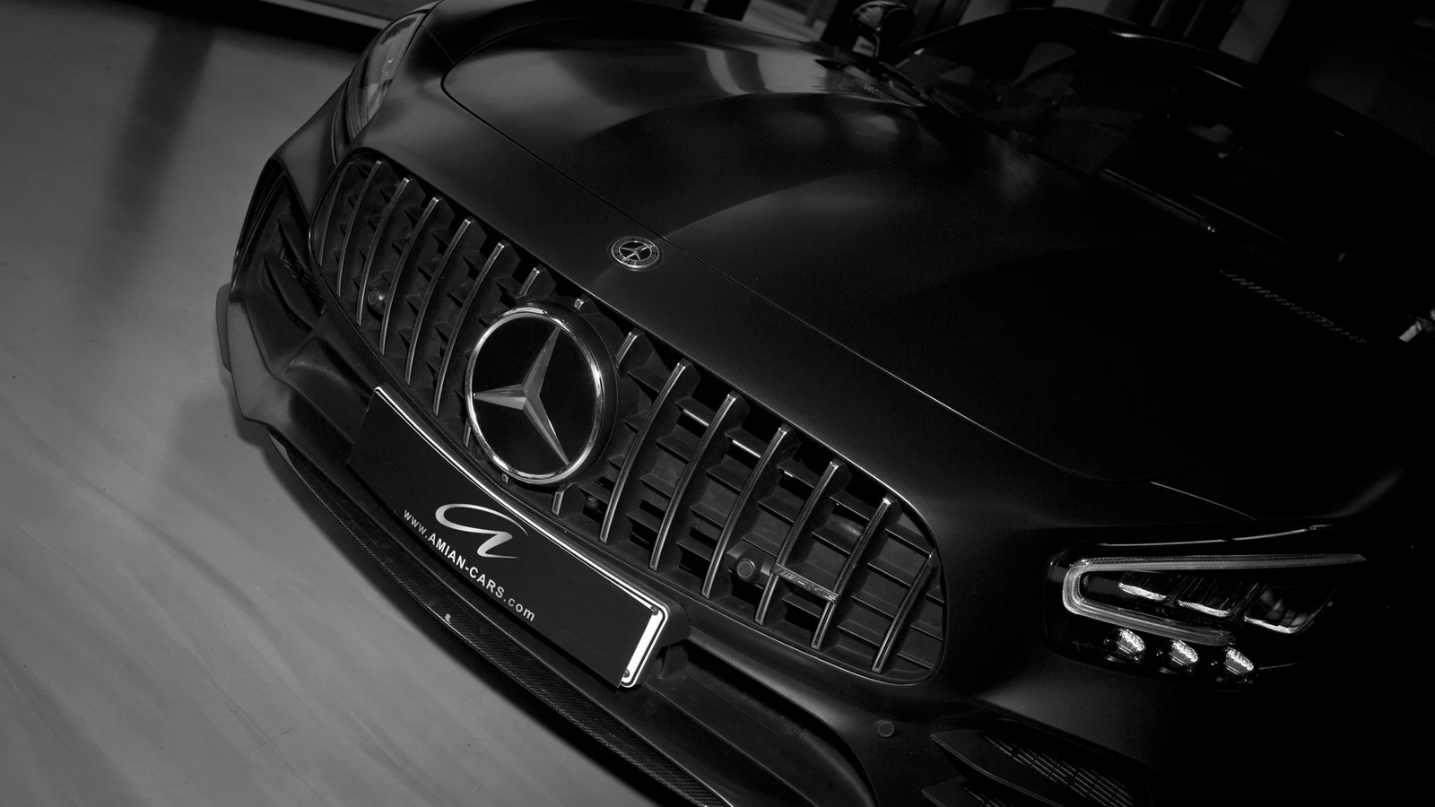Mercedes-AMG GT R, 7/10