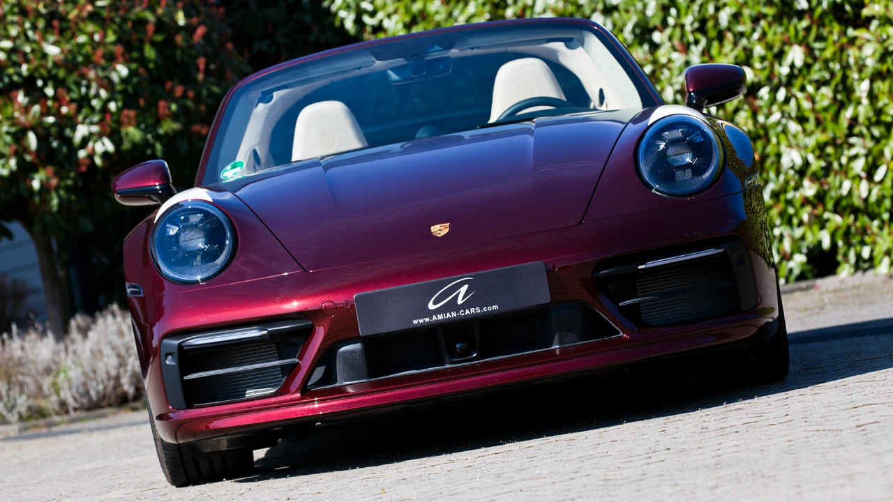 Porsche 911 Targa 4S Heritage Design Edition (992), 2/10