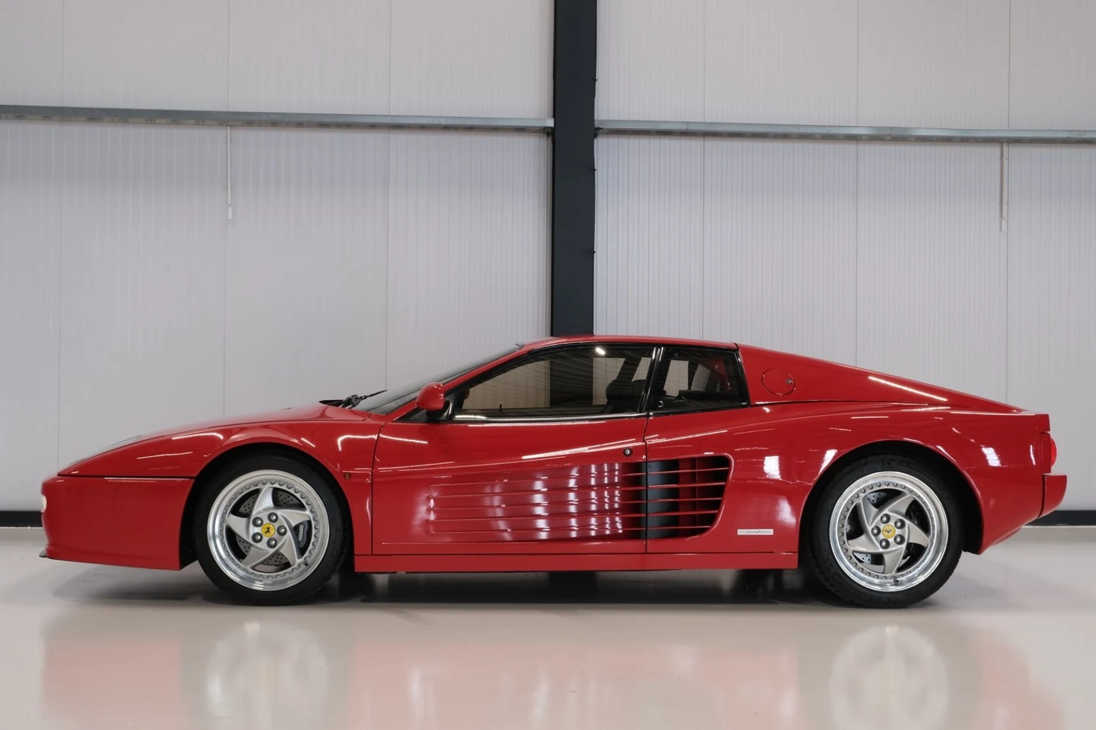 Ferrari F512 M, 5/10