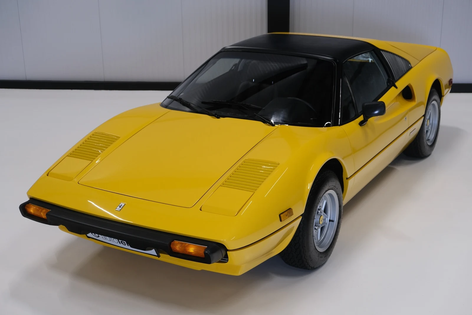 Ferrari 308 GTS, 5/10