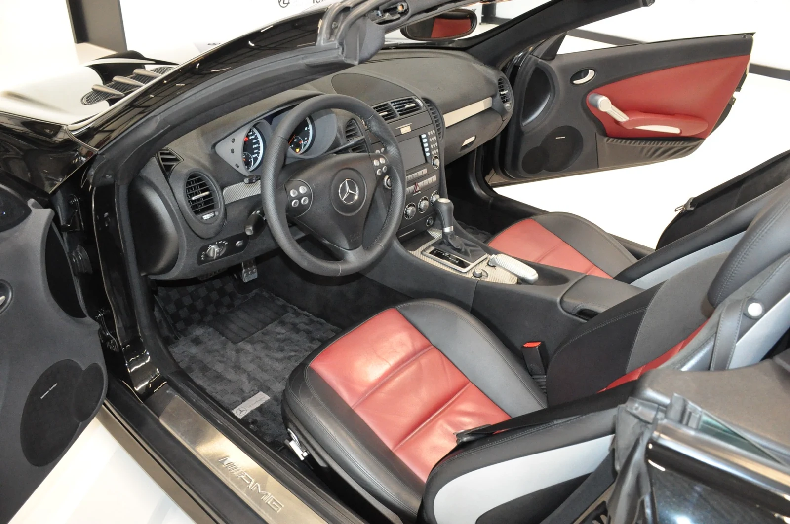 Mercedes-AMG SLK 55 (R171), 2/10