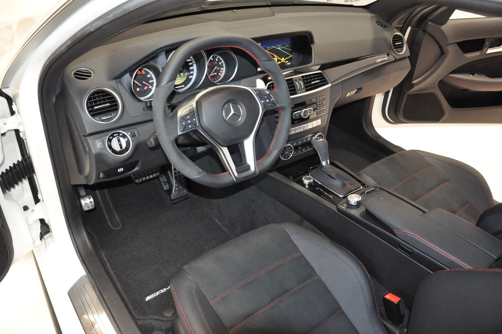 Mercedes-AMG C 63 Black Series (C204), 2/10