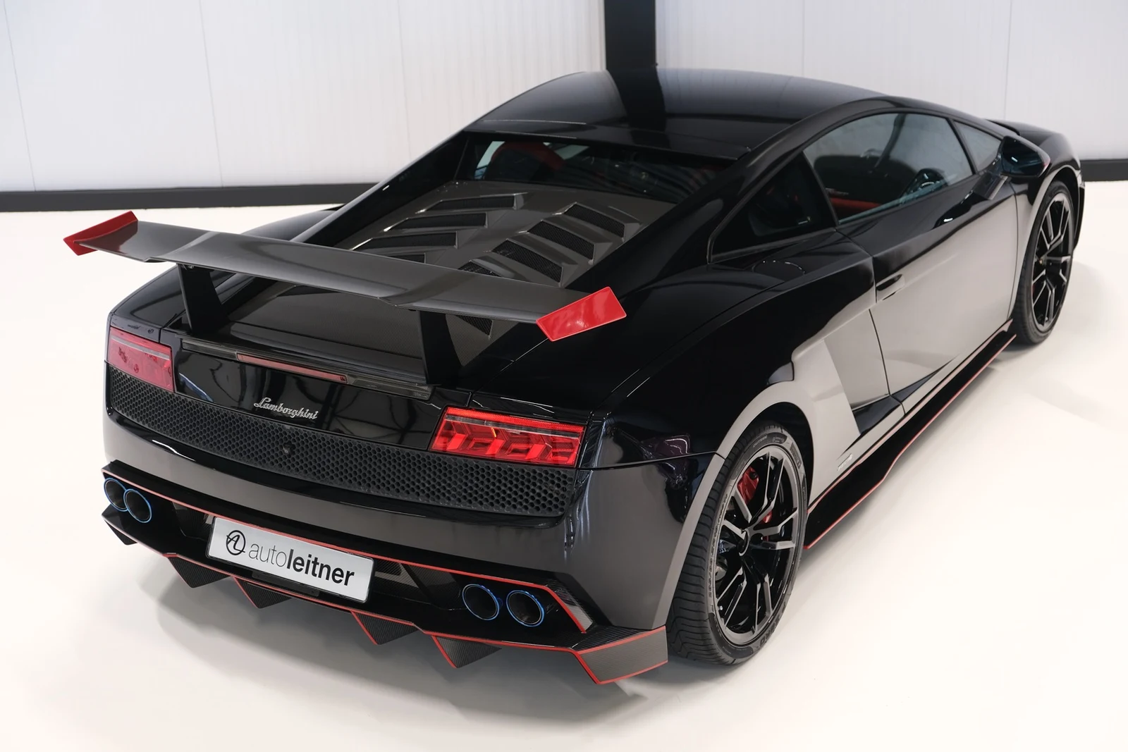 Lamborghini Gallardo LP 570-4 Super Trofeo Stradale, 3/10