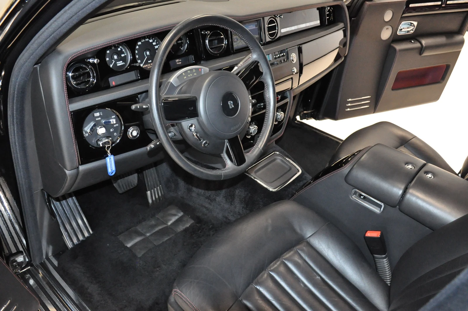 Rolls-Royce Phantom Bespoke, 2/10