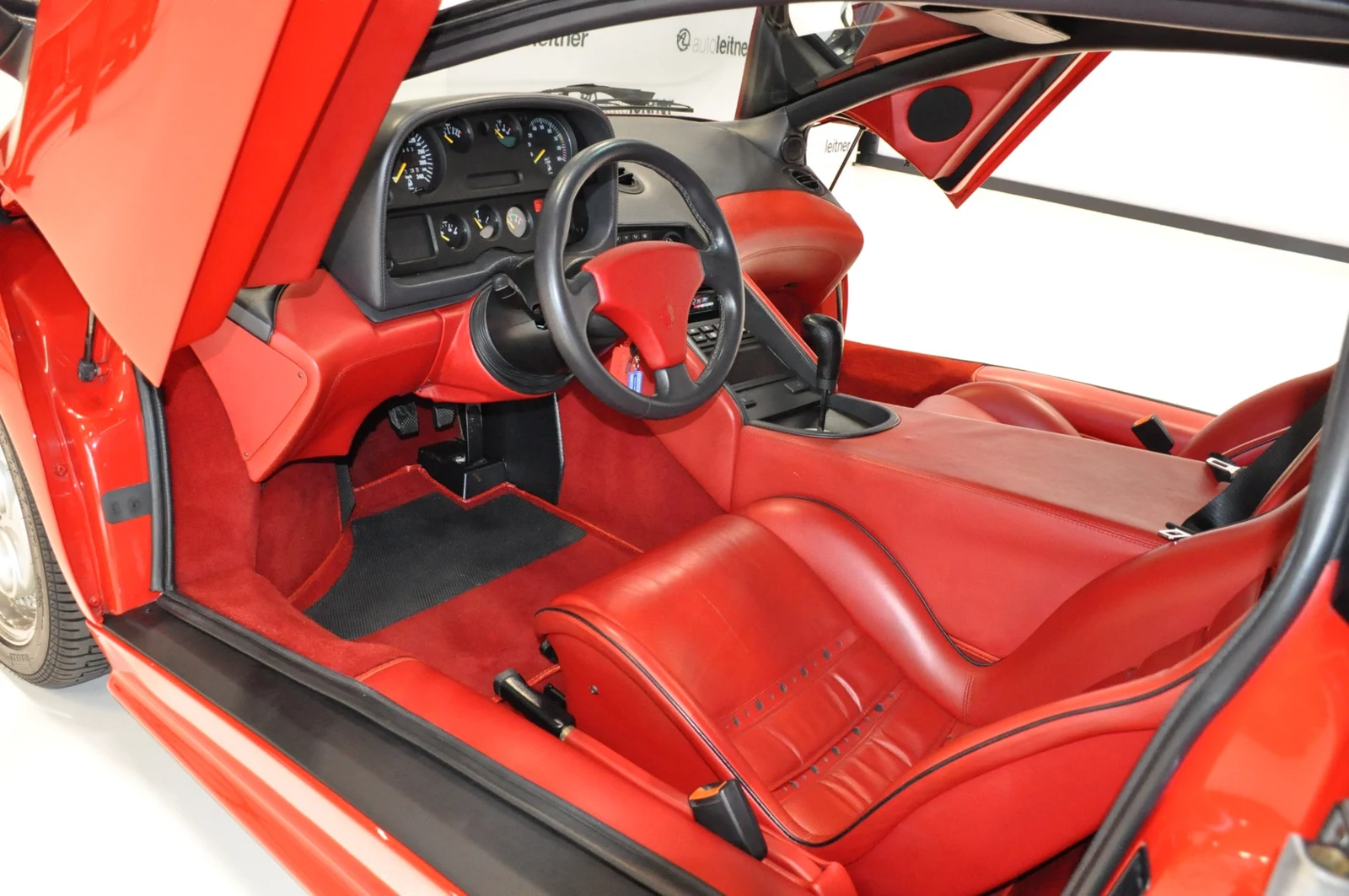 Lamborghini Diablo, 2/10