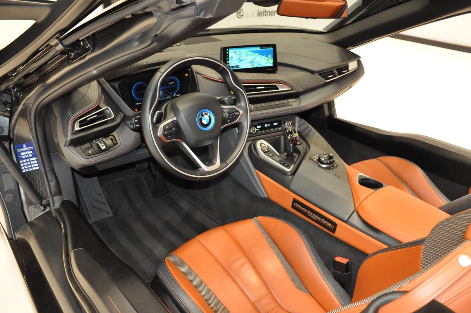BMW i8 Roadster Ultimate Sophisto Edition, 2/10