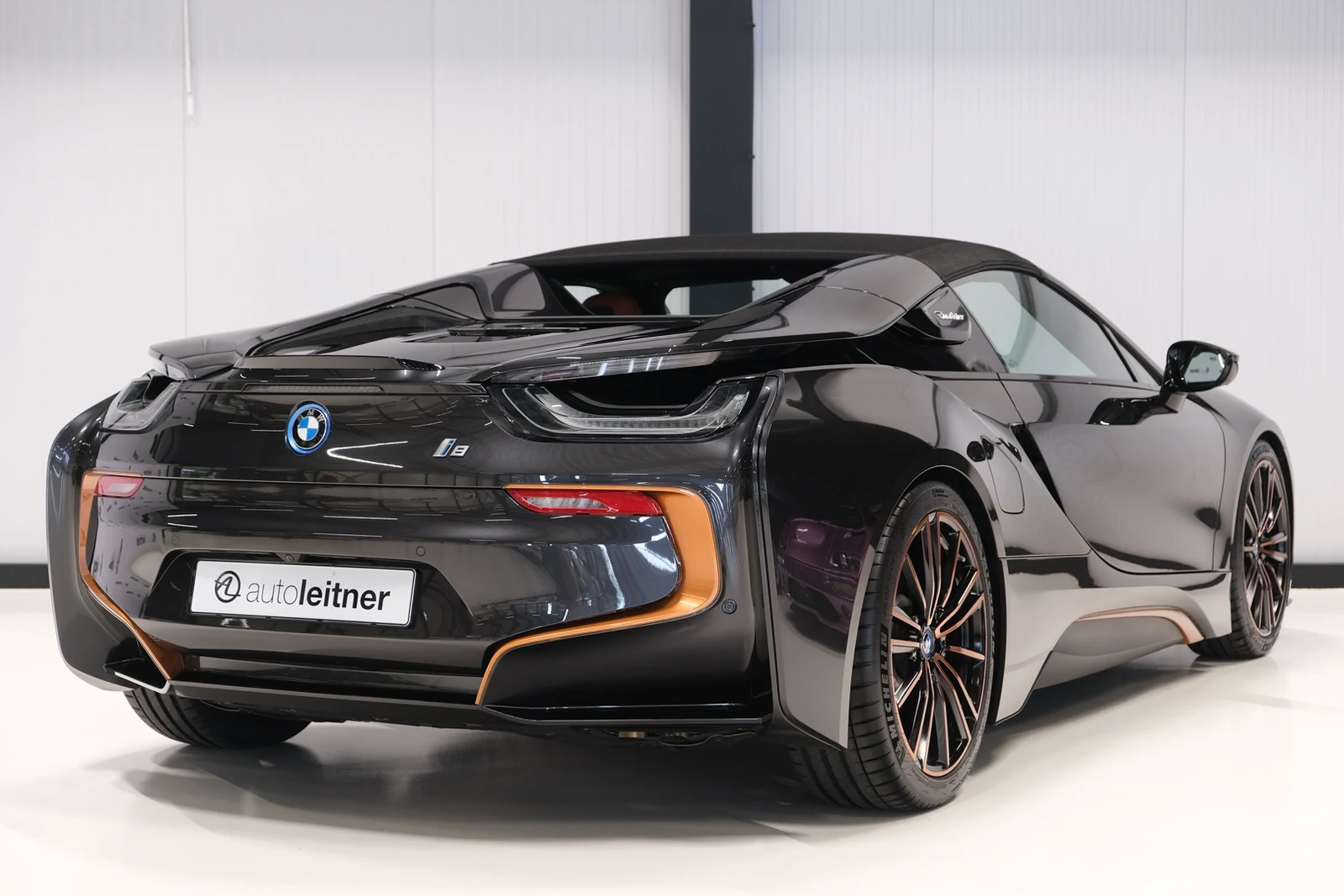 BMW i8 Roadster Ultimate Sophisto Edition, 3/10
